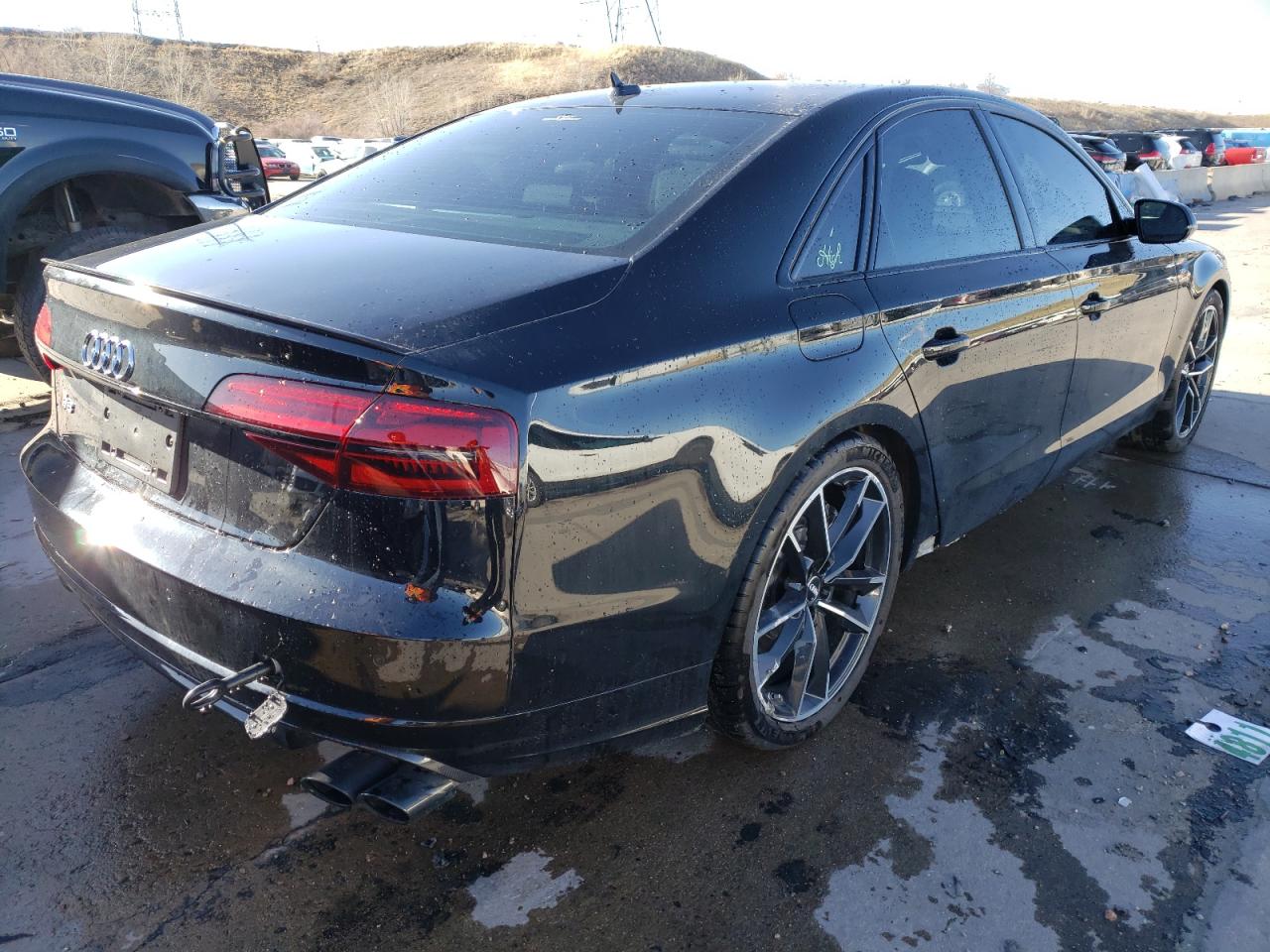 Photo 4 from auction – 2017 AUDI S8 PLUS QU with VIN WUAJ5AFD7HN900014