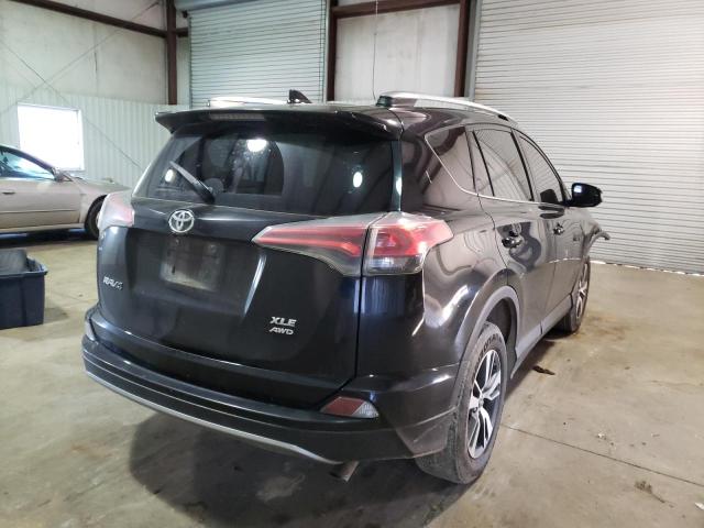 Photo 4 from auction – 2017 TOYOTA RAV4 XLE with VIN 2T3RFREV2HW647649