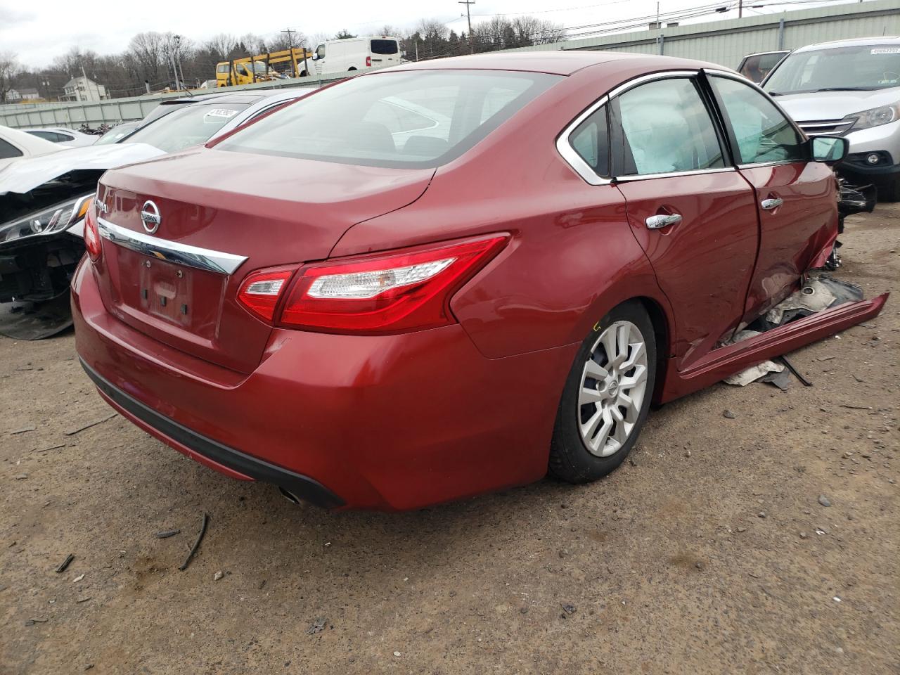 Photo 4 from auction – 2016 NISSAN ALTIMA 2.5 with VIN 1N4AL3AP6GC194475