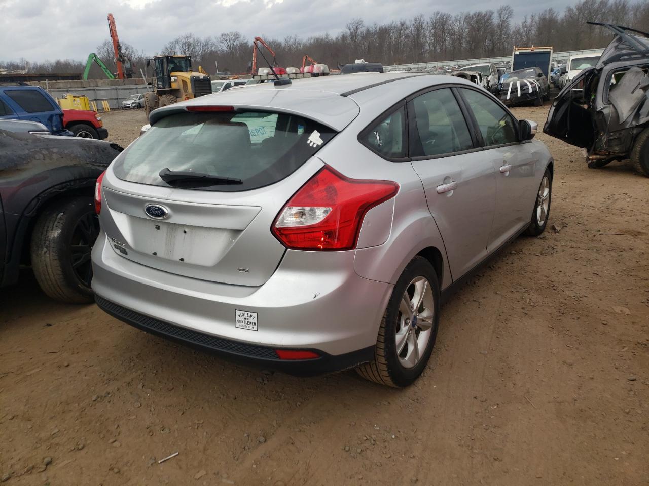 Photo 4 from auction – 2013 FORD FOCUS SE with VIN 1FADP3K20DL186016