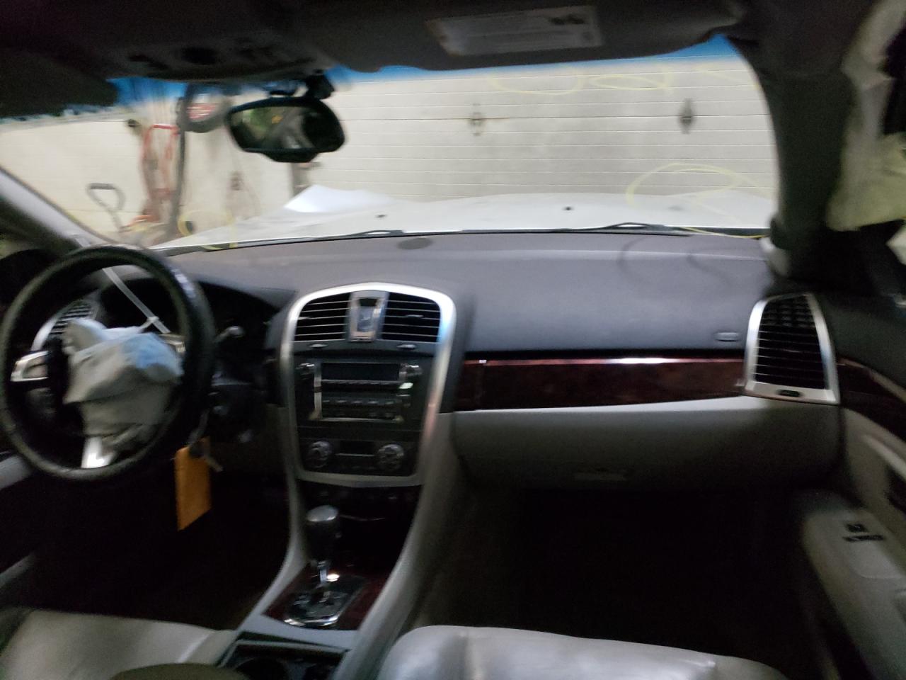 Photo 5 from auction – 2009 CADILLAC SRX with VIN 1GYEE637X90155584