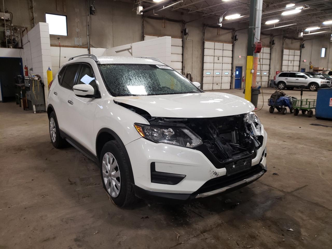 NISSAN ROGUE S 2017 with VIN JN8AT2MVXHW011484 - Photo from auction