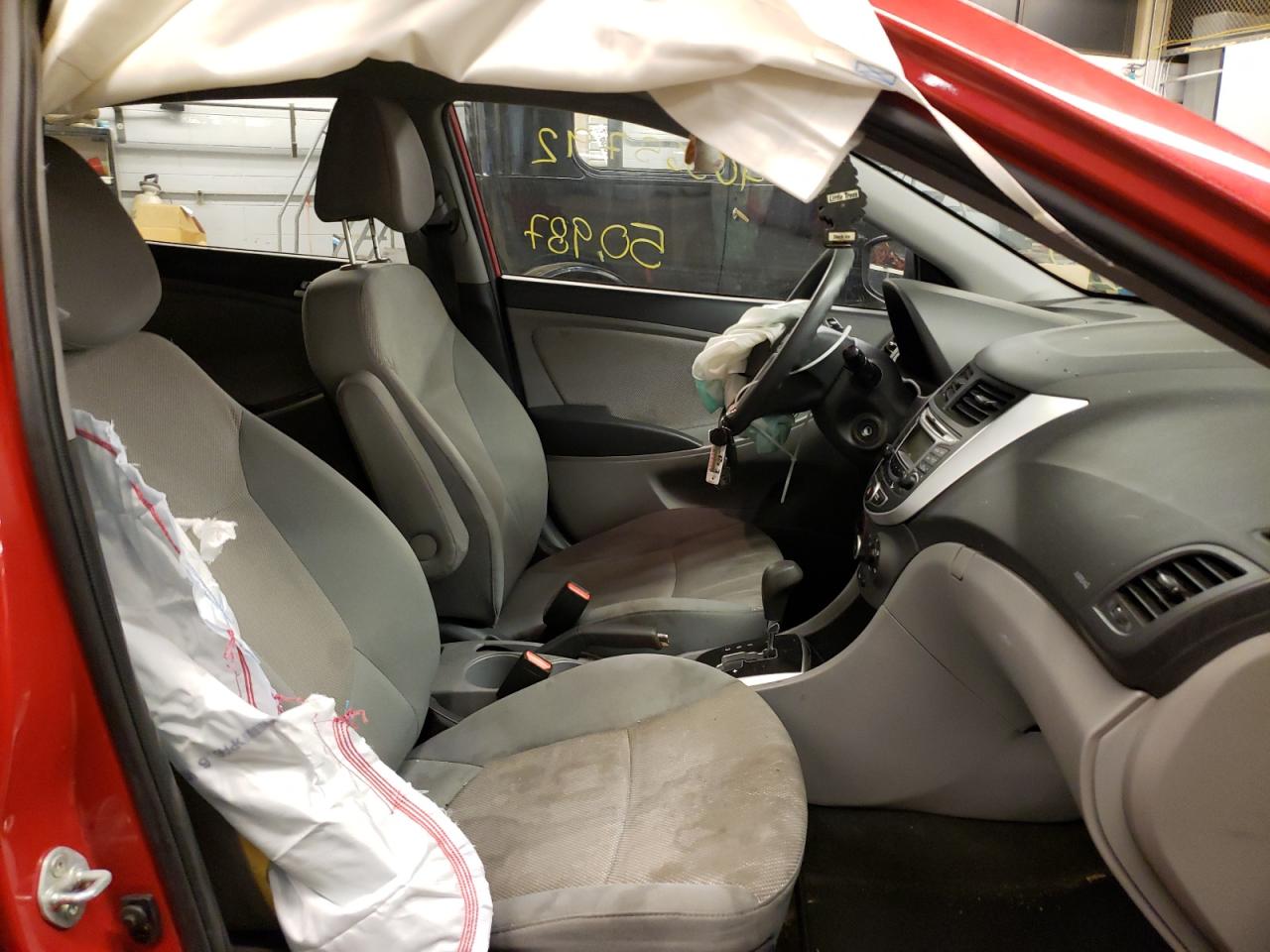 Photo 5 from auction – 2013 HYUNDAI ACCENT GLS with VIN KMHCT5AE8DU115306