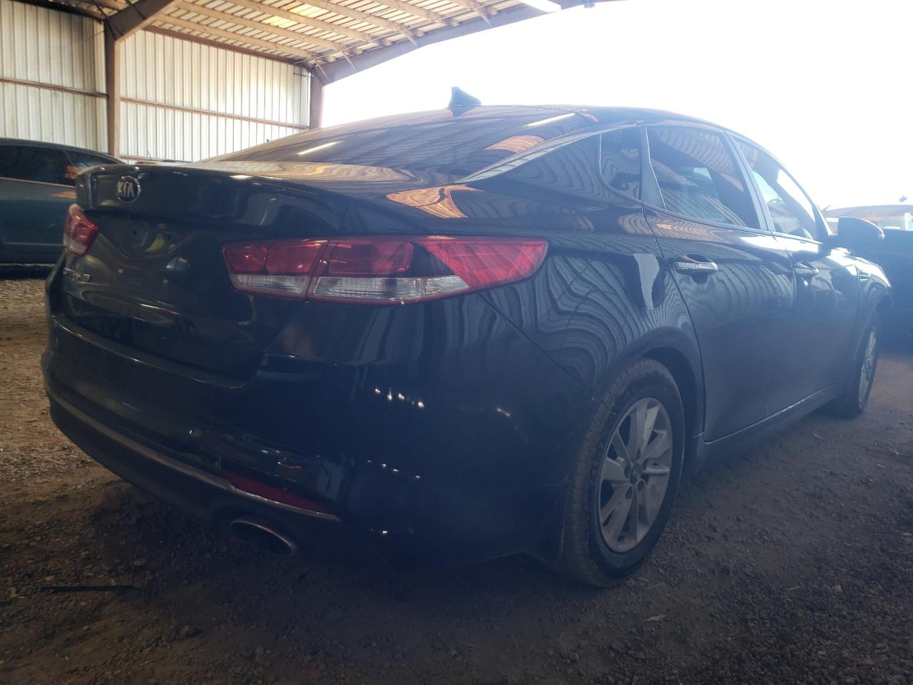Photo 4 from auction – 2016 KIA OPTIMA LX with VIN 5XXGT4L35GG090208