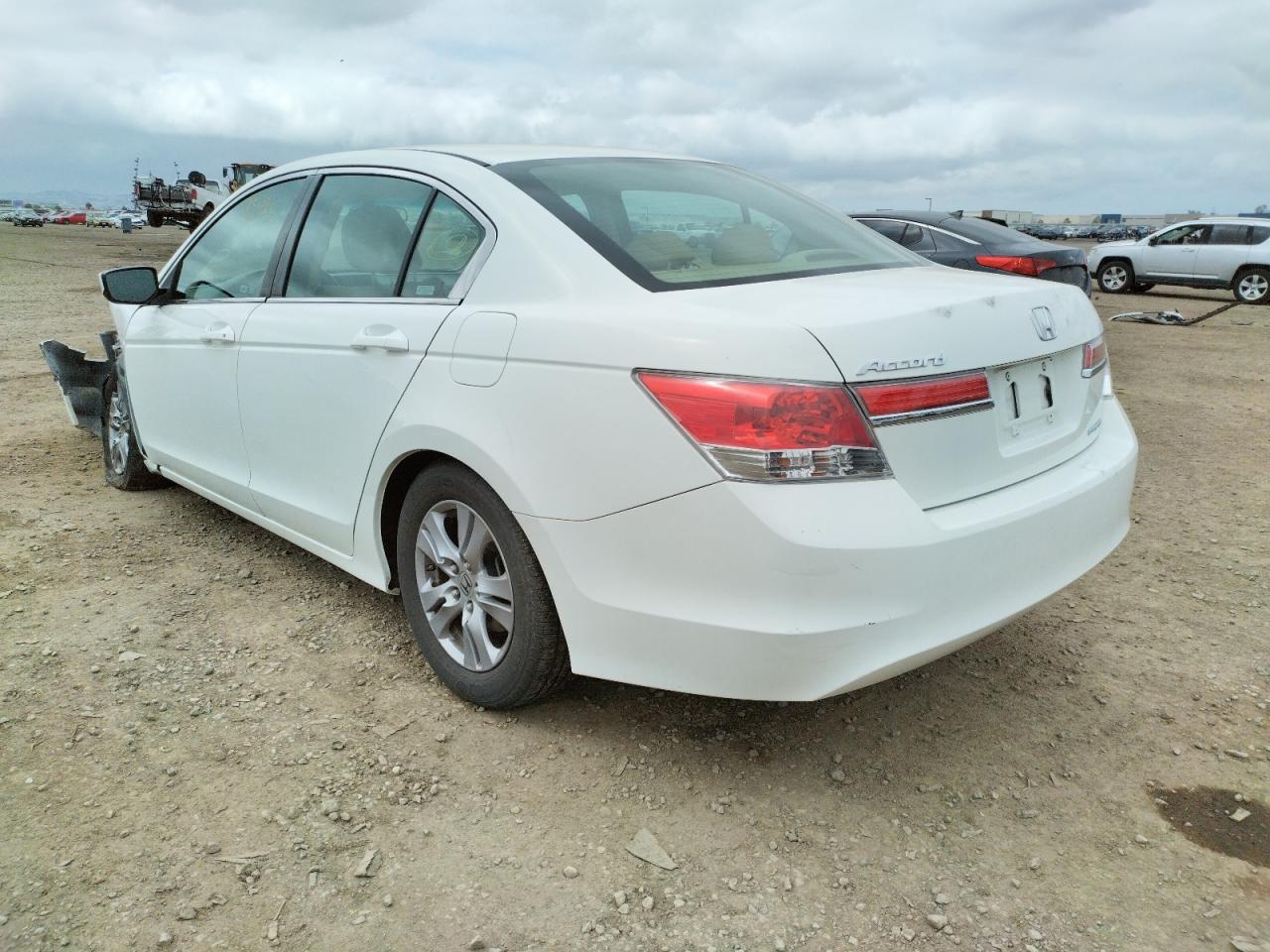Photo 3 from auction – 2012 HONDA ACCORD with VIN 1HGCP2F61CA057193