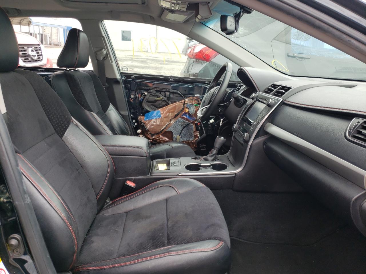 Photo 5 from auction – 2015 TOYOTA CAMRY XSE with VIN 4T1BF1FK2FU876152