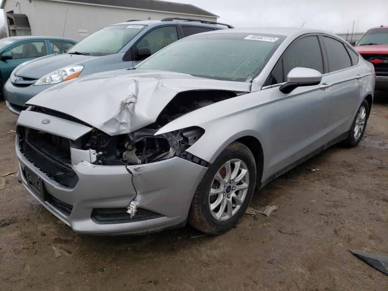Photo 2 from auction – 2015 FORD FUSION S with VIN 3FA6P0G73FR289642