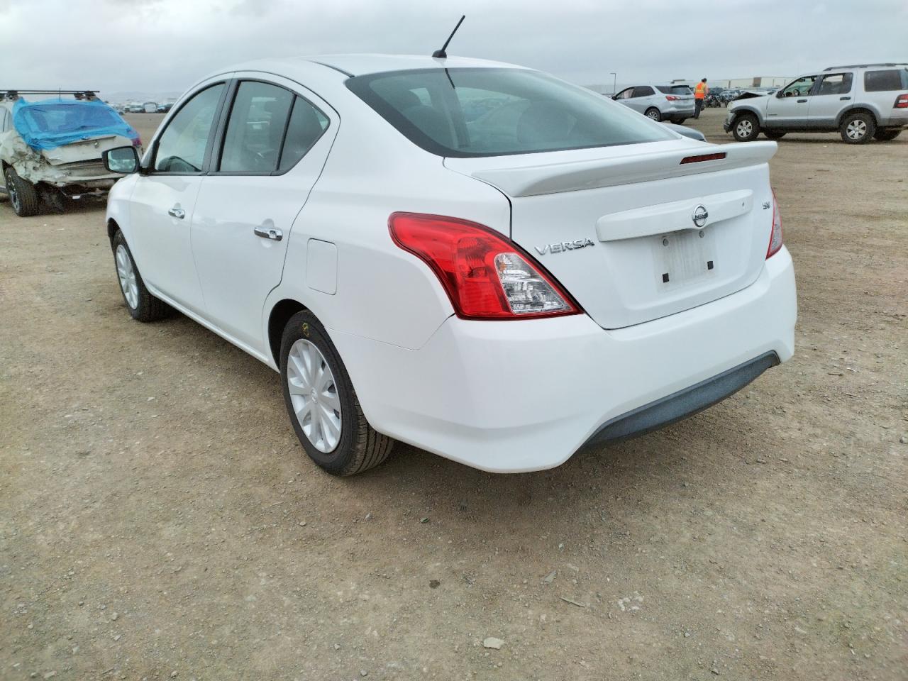 Photo 3 from auction – 2017 NISSAN VERSA S with VIN 3N1CN7AP8HK422253