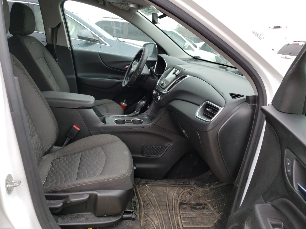 Photo 5 from auction – 2018 CHEVROLET EQUINOX LT with VIN 2GNAXJEV6J6239322
