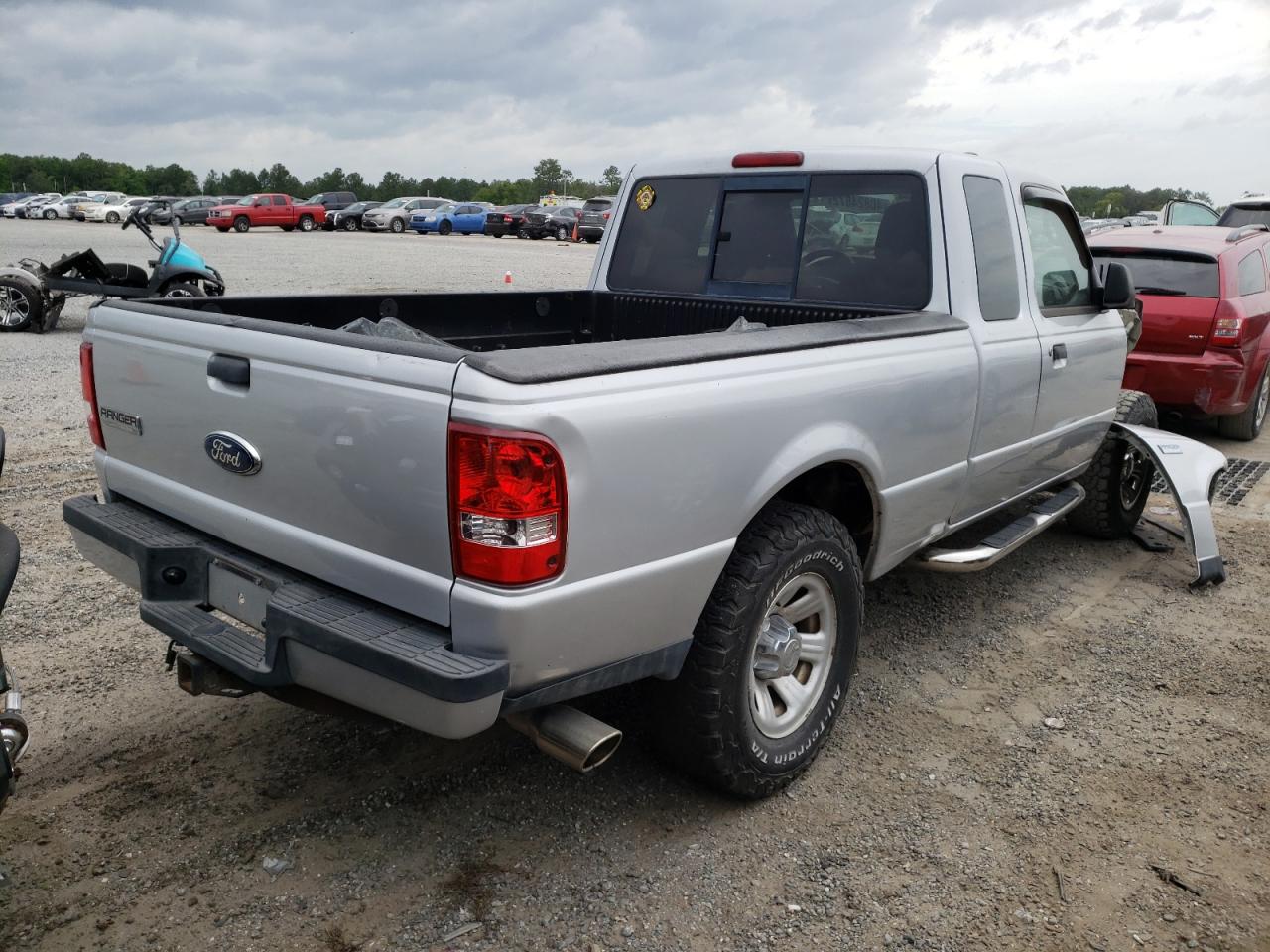 Photo 4 from auction – 2011 FORD RANGER SUP with VIN 1FTLR4EE0BPA65536