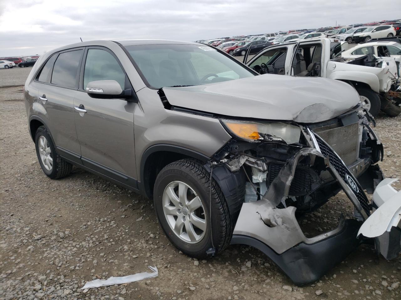 KIA SORENTO BA 2012 with VIN 5XYKT3A17CG212725 - Photo from auction