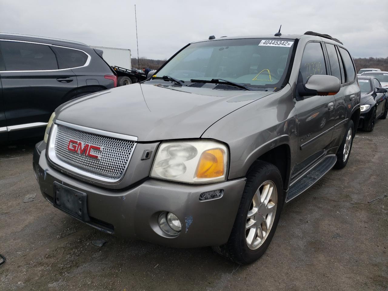 Photo 9 from auction – 2005 GMC ENVOY DENA with VIN 1GKET63M152322449