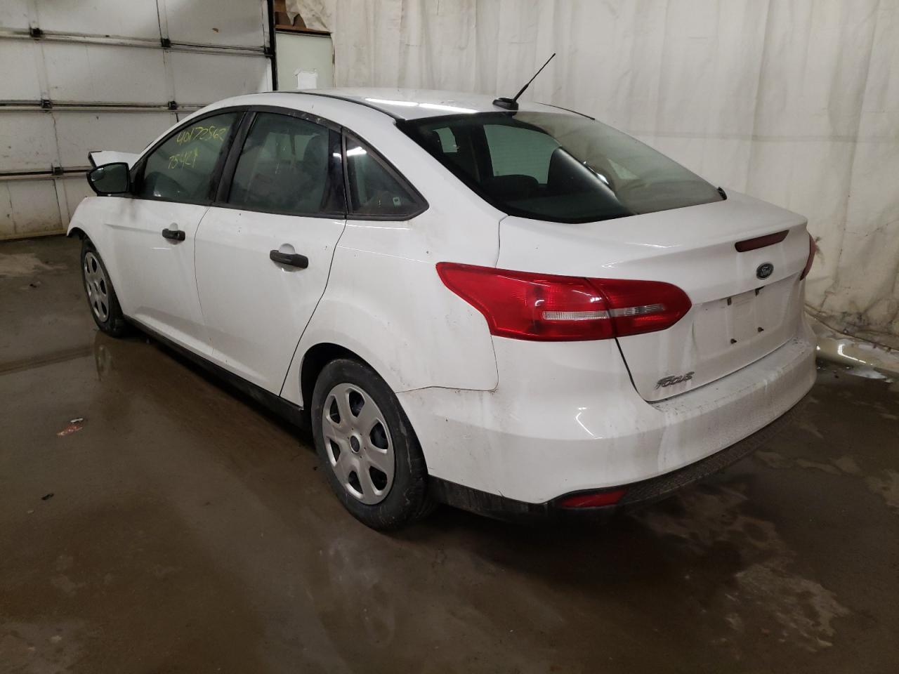 Photo 3 from auction – 2016 FORD FOCUS S with VIN 1FADP3E27GL357439
