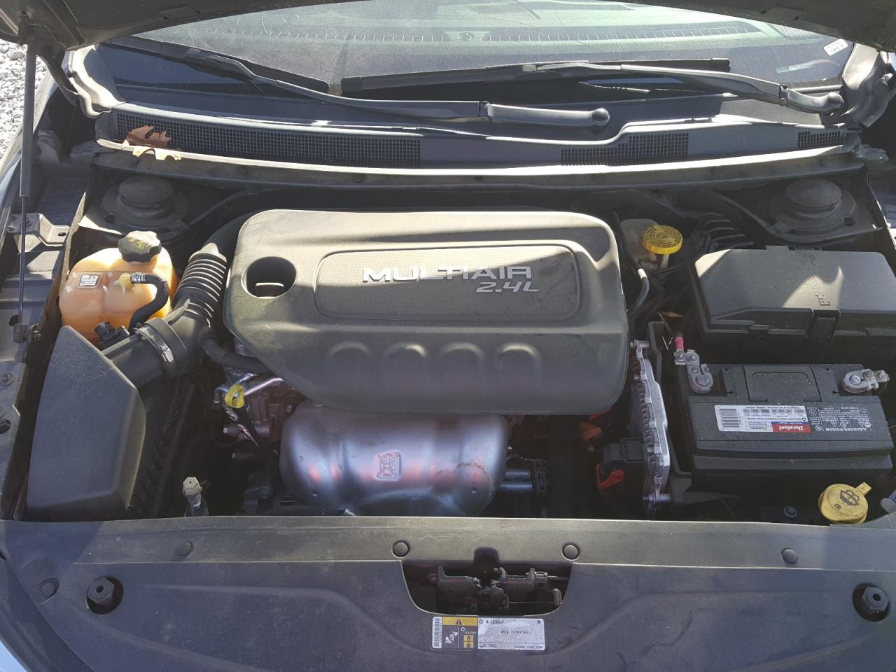 Photo 7 from auction – 2016 CHRYSLER 200 LIMITE with VIN 1C3CCCAB4GN154640