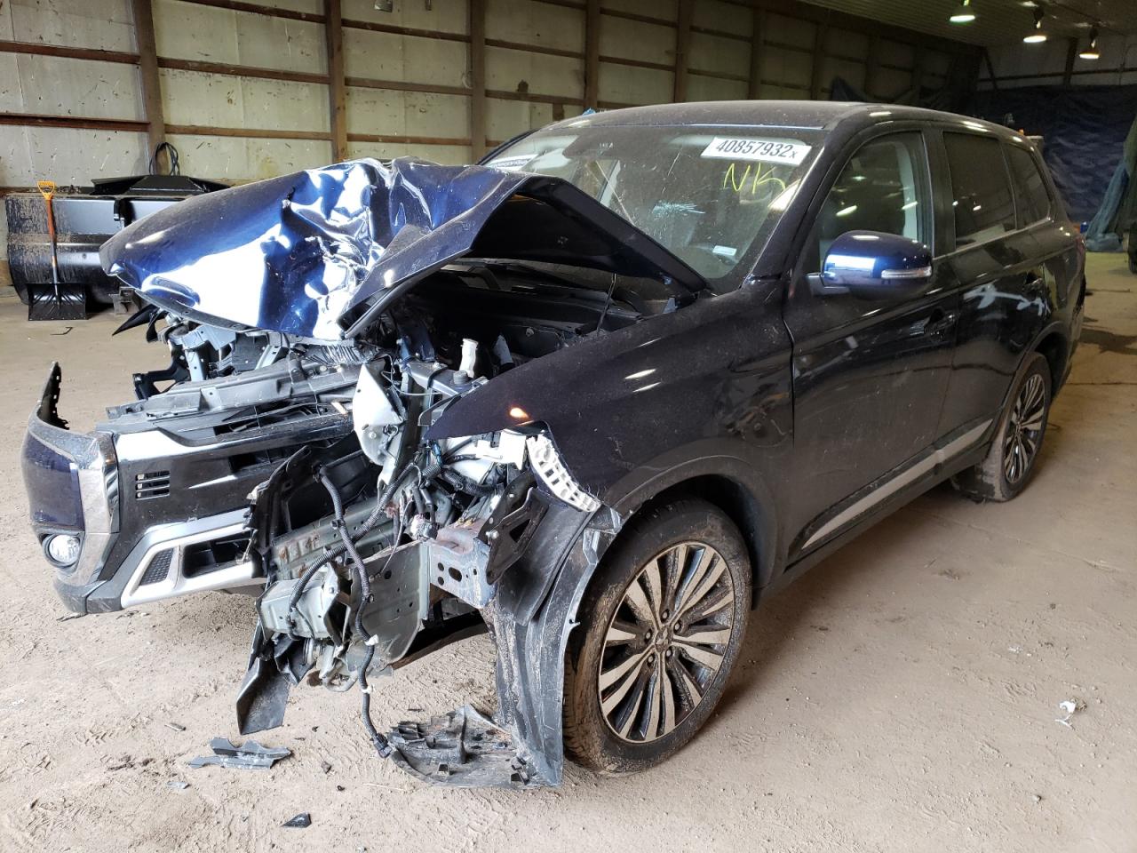 Photo 2 from auction – 2020 MITSUBISHI OUTLANDER with VIN JA4AD3A39LZ043829