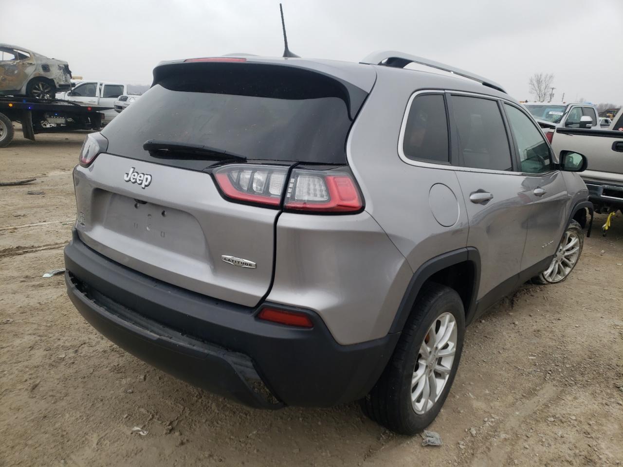 Photo 4 from auction – 2019 JEEP CHEROKEE L with VIN 1C4PJLCB0KD434487