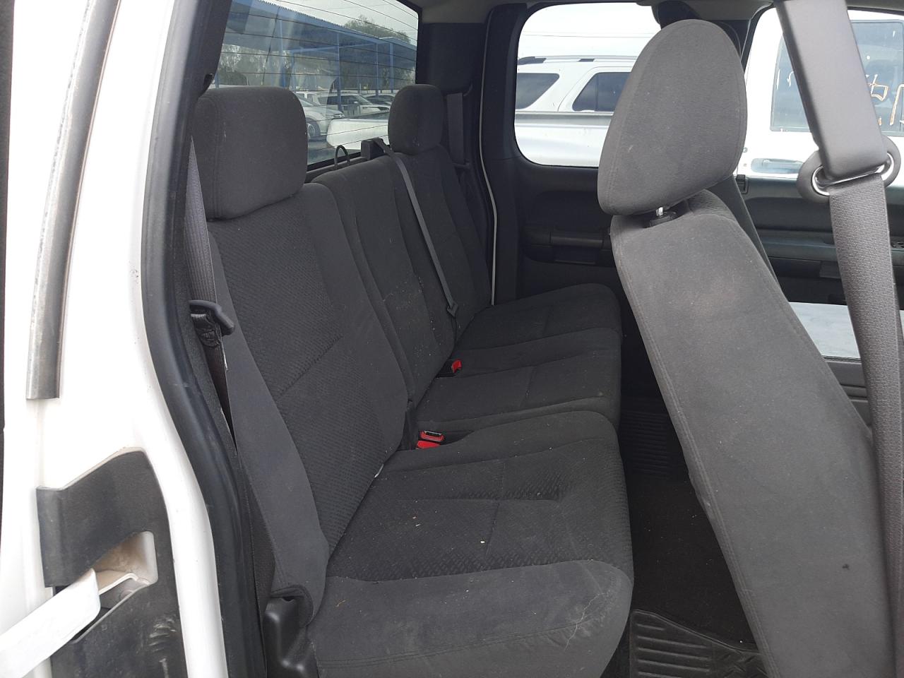 Photo 6 from auction – 2008 CHEVROLET SILVERADO with VIN 1GCEK19J18Z246211