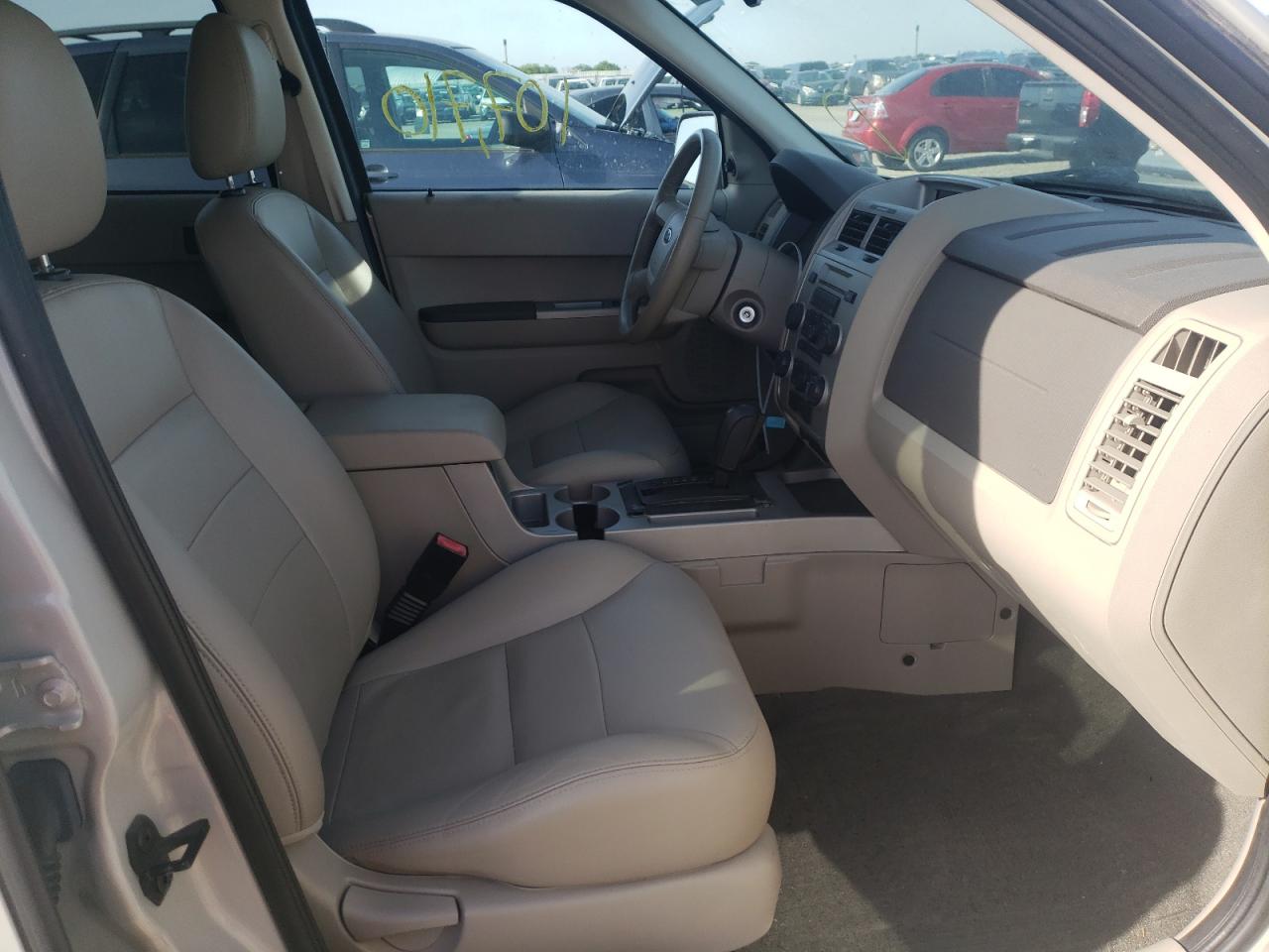 Photo 5 from auction – 2008 FORD ESCAPE XLT with VIN 1FMCU93108KC15156