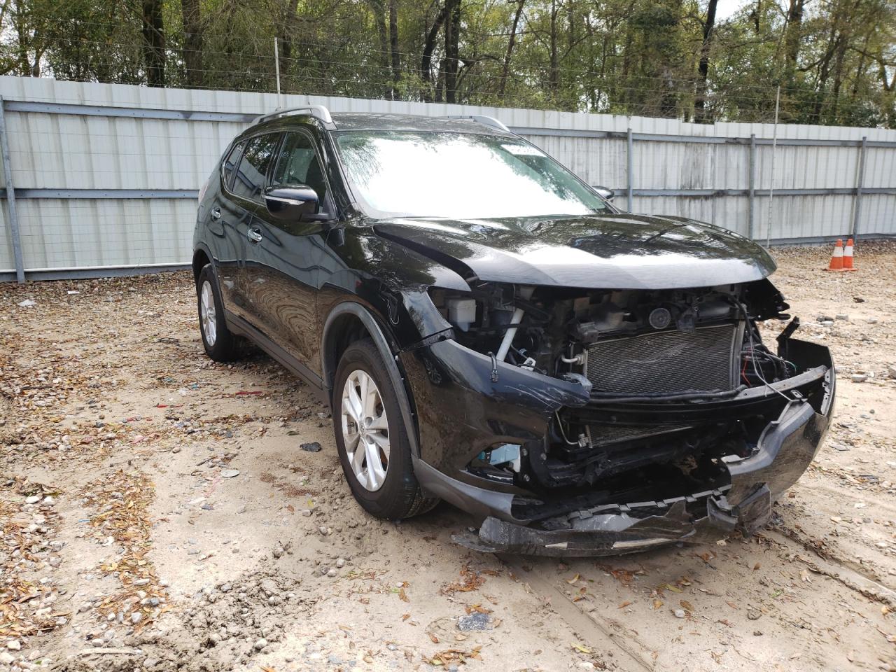 NISSAN ROGUE S 2015 with VIN KNMAT2MV9FP502437 - Photo from auction