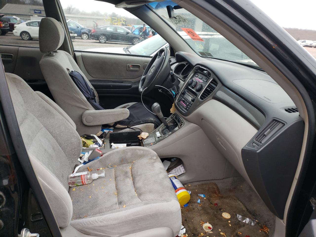 Photo 5 from auction – 2003 TOYOTA HIGHLANDER with VIN JTEHF21A430136748