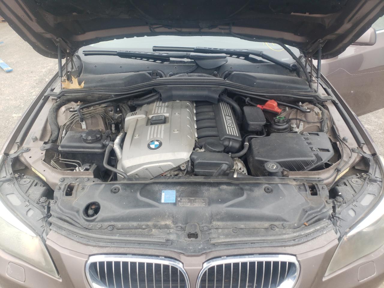Photo 7 from auction – 2007 BMW 525 I with VIN WBANE53577CK92571