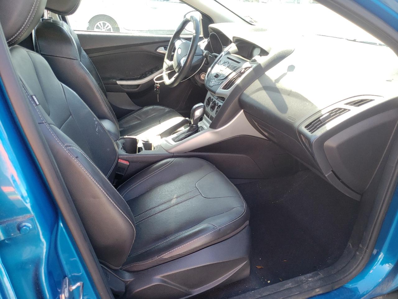 Photo 5 from auction – 2014 FORD FOCUS SE with VIN 1FADP3K2XEL378481