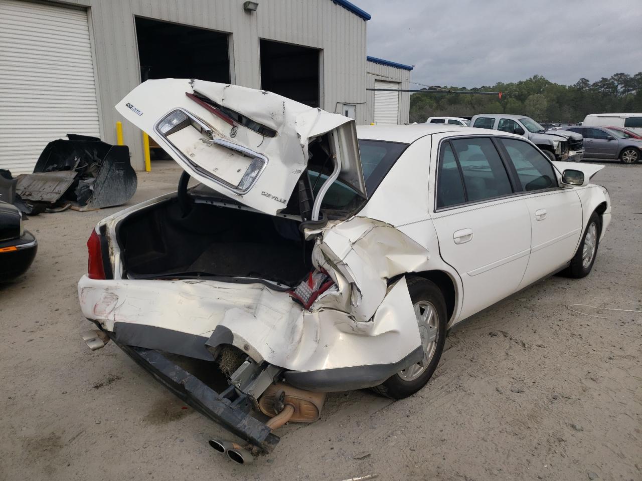 Photo 4 from auction – 2005 CADILLAC DEVILLE with VIN 1G6KD54Y65U264756