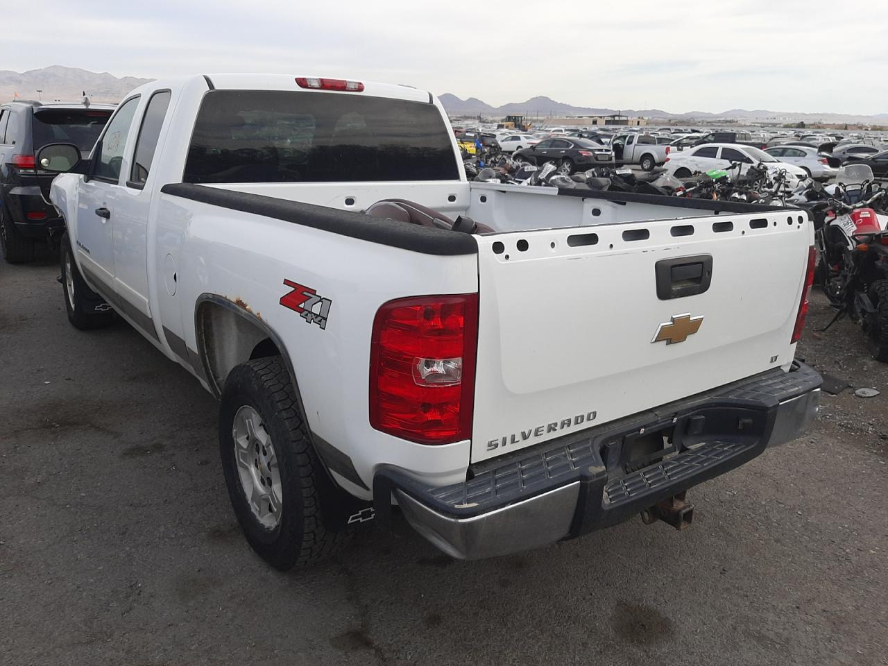 Photo 3 from auction – 2008 CHEVROLET SILVERADO with VIN 1GCEK19J18Z246211