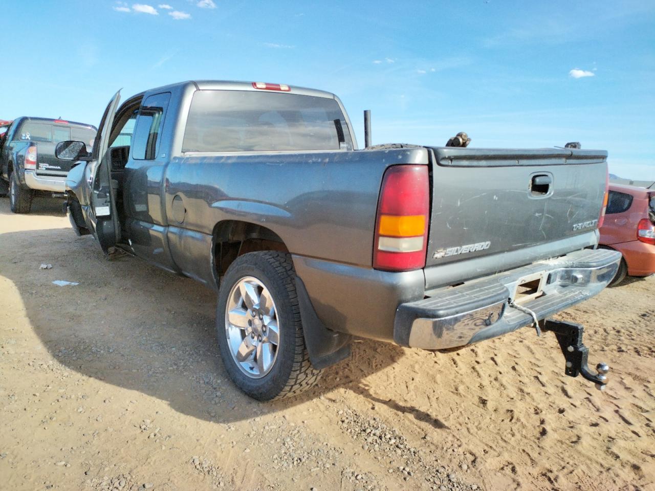 صورة رقم 3 من المزاد - 2000 CHEVROLET SILVERADO مع VIN 1GCEK19V8YE264277