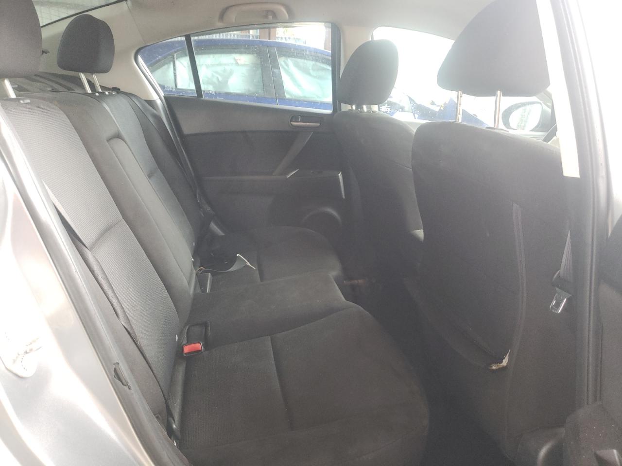 Photo 6 from auction – 2010 MAZDA 3 I with VIN JM1BL1SF3A1228951