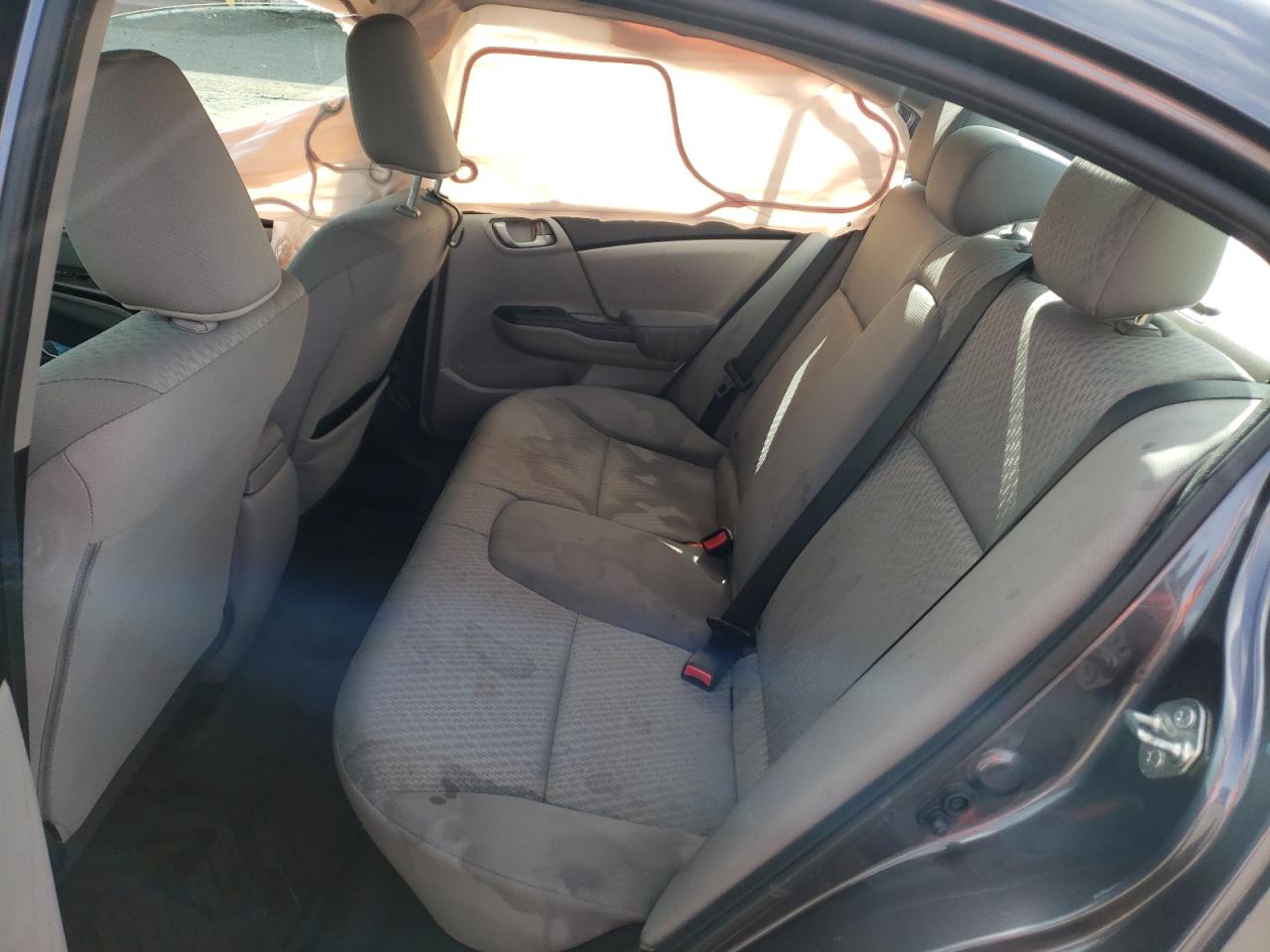 Photo 6 from auction – 2015 HONDA CIVIC LX with VIN 19XFB2F53FE705992