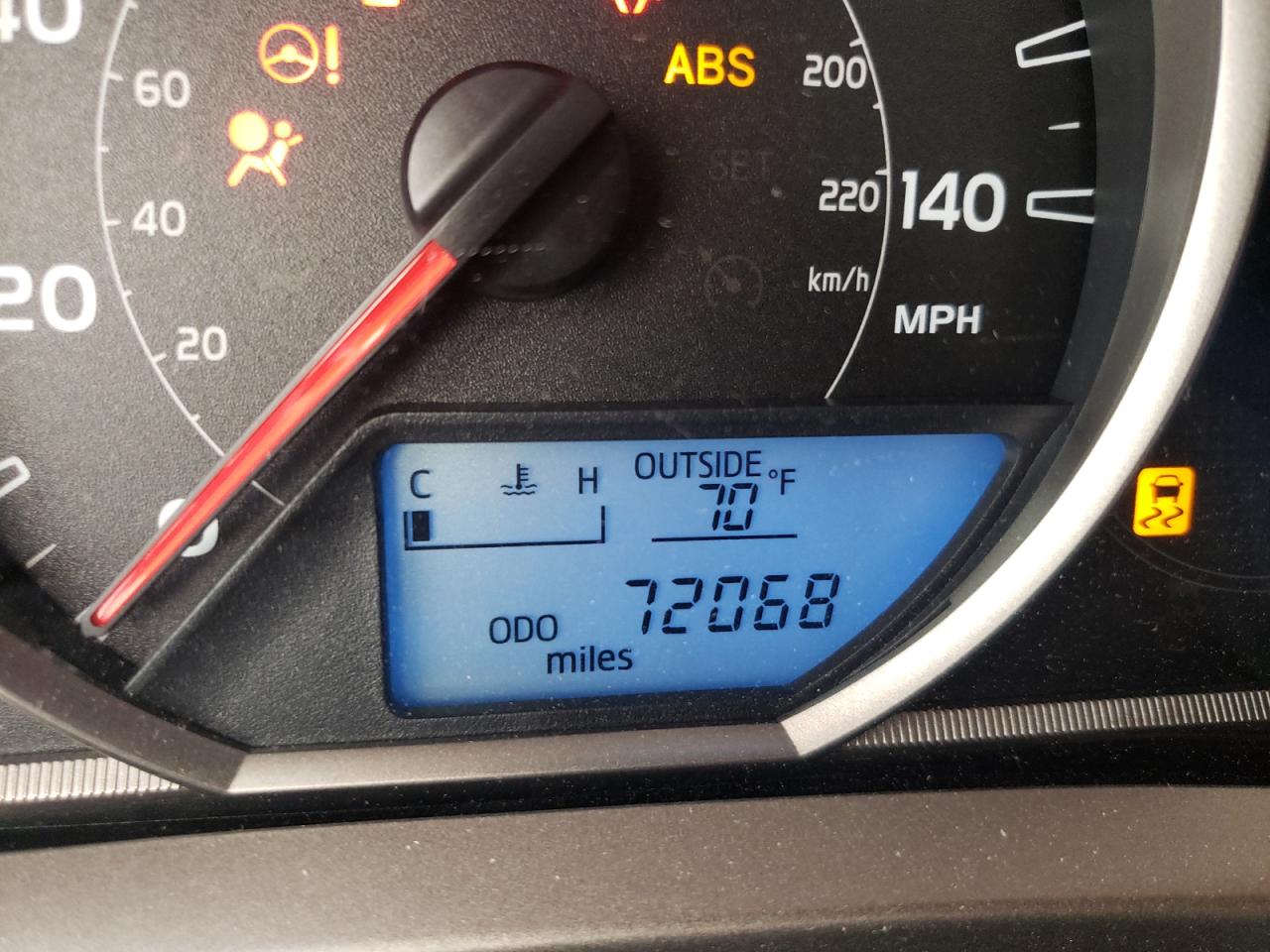 Photo 8 from auction – 2013 TOYOTA RAV4 XLE with VIN JTMWFREV8D5002900