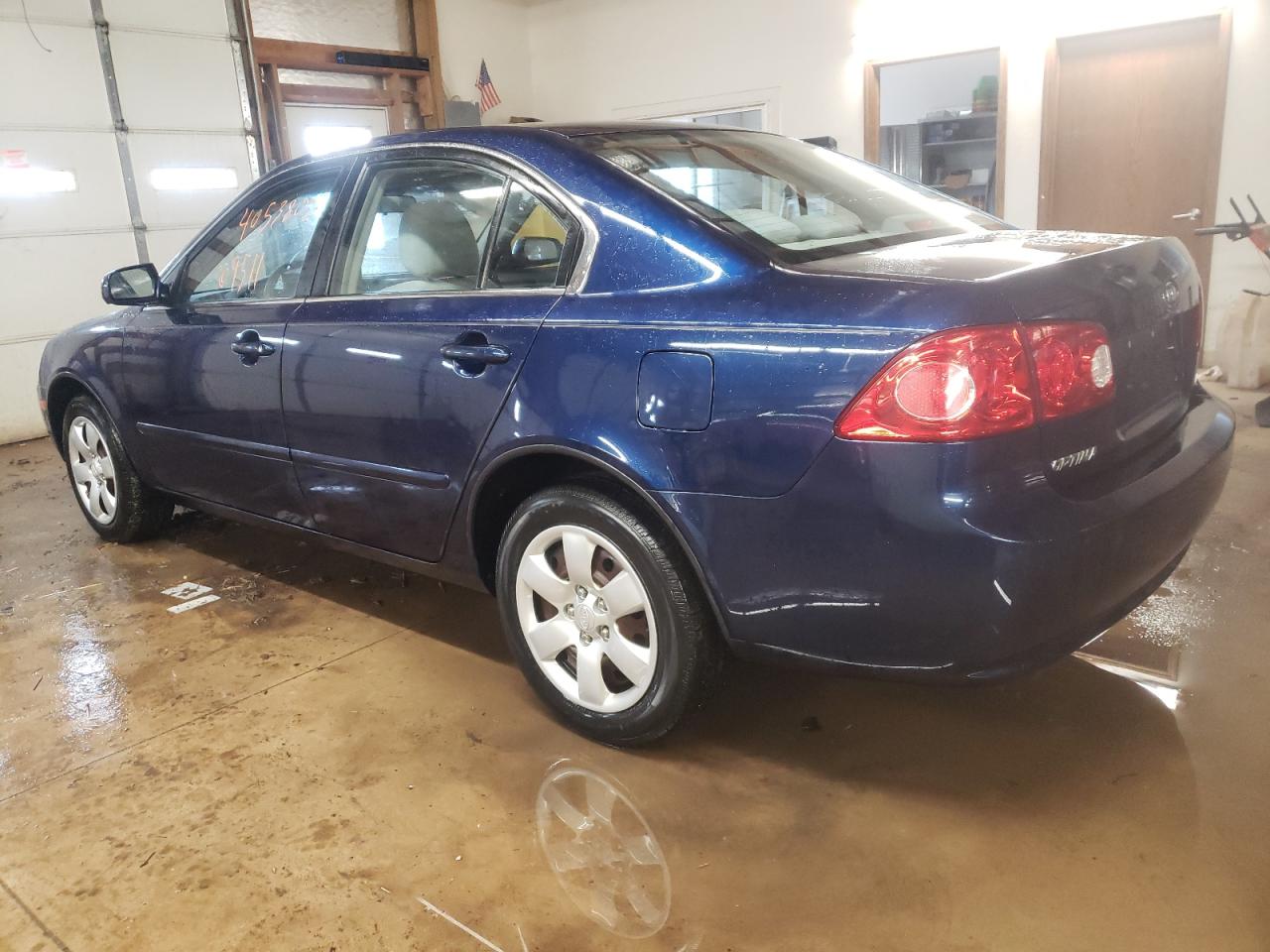 Photo 3 from auction – 2008 KIA OPTIMA LX with VIN KNAGE123X85211392