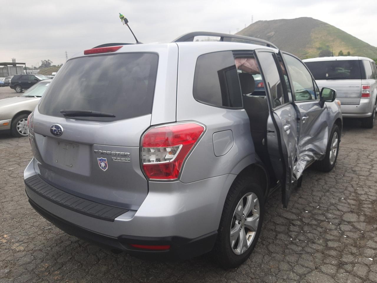 Photo 4 from auction – 2015 SUBARU FORESTER 2 with VIN JF2SJADC4FH453923