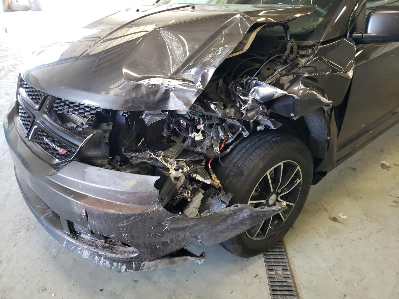 Photo 9 from auction – 2017 DODGE JOURNEY SE with VIN 3C4PDCAB6HT586903