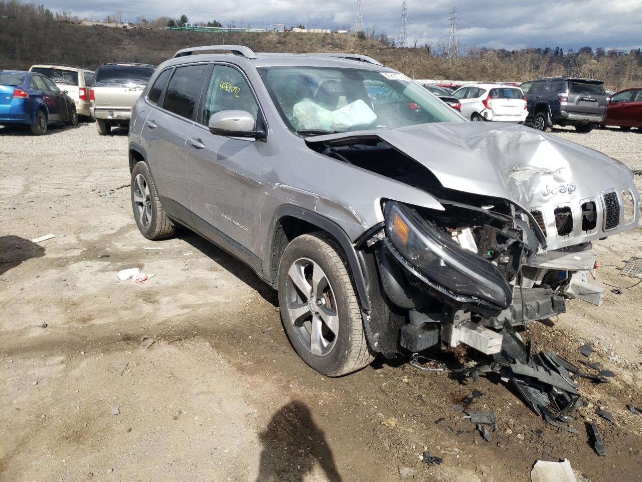 JEEP CHEROKEE L 2019 with VIN 1C4PJMDX9KD427389 - Photo from auction