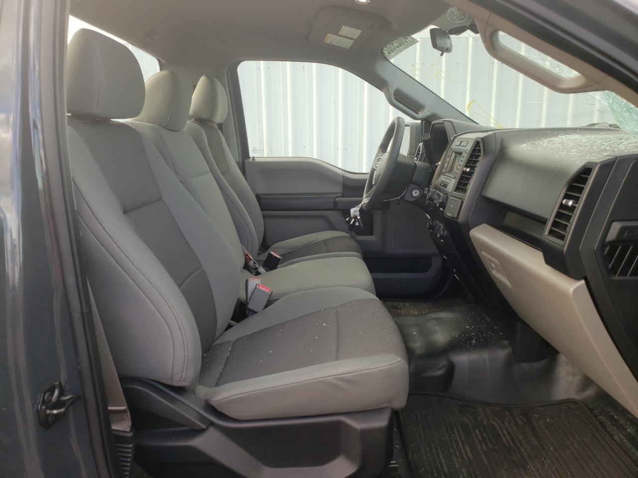 Photo 5 from auction – 2016 FORD F150 with VIN 1FTMF1C86GKF43553
