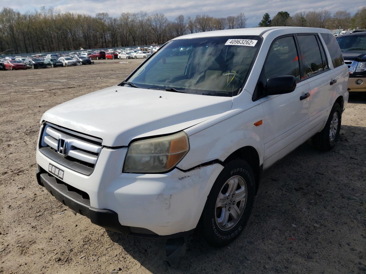 Photo 2 from auction – 2007 HONDA PILOT LX with VIN 5FNYF28187B000012
