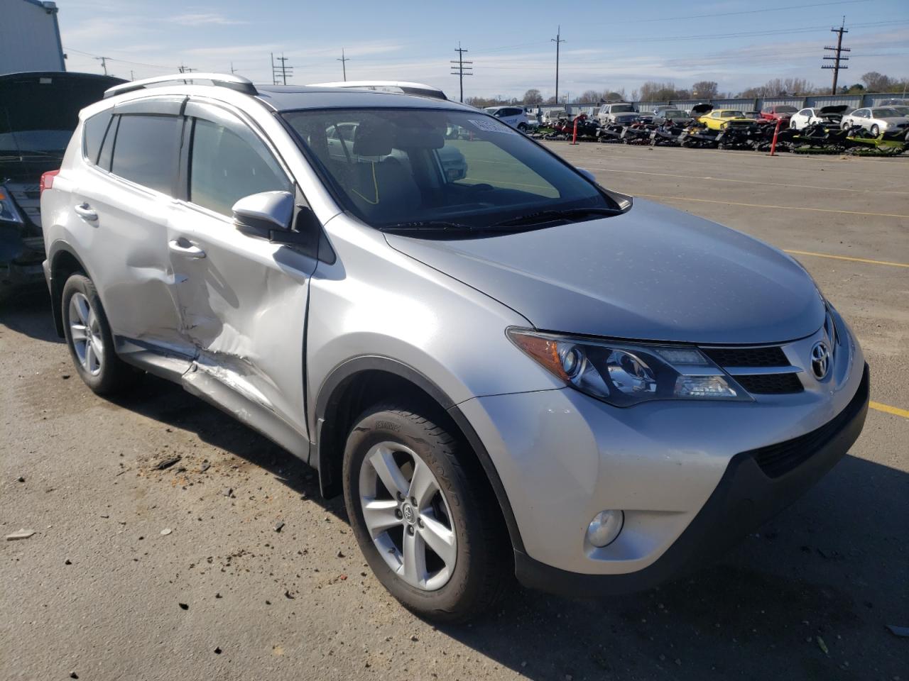 TOYOTA RAV4 XLE 2014 with VIN JTMRFREV6ED083593 - Photo from auction