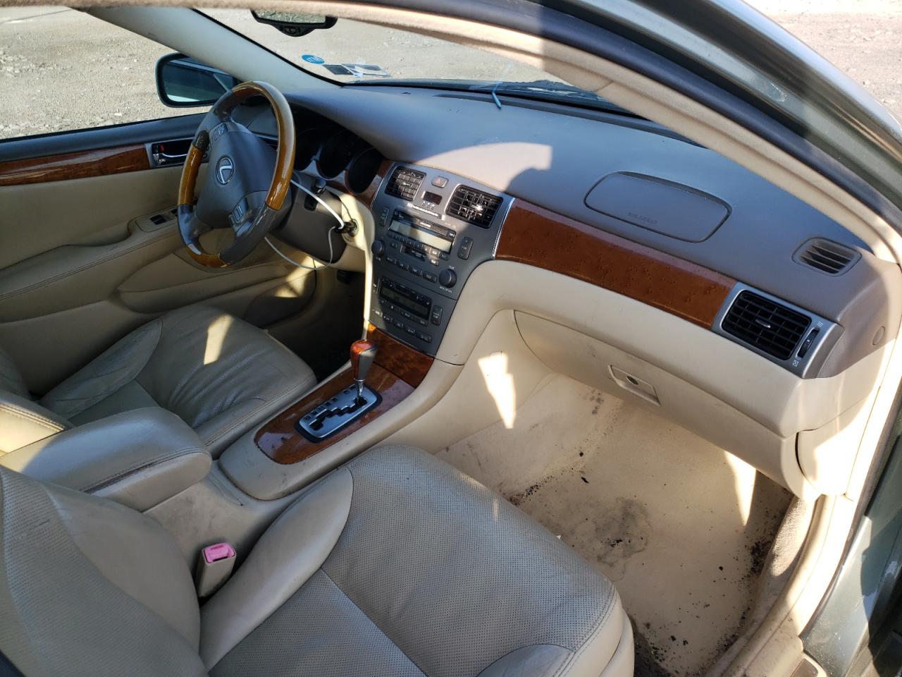 Photo 5 from auction – 2005 LEXUS ES 330 with VIN JTHBA30G155135758