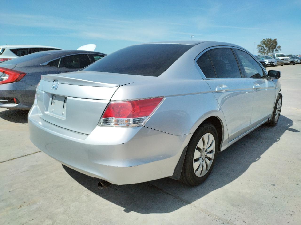 Photo 4 from auction – 2010 HONDA ACCORD LX with VIN 1HGCP2F37AA078035