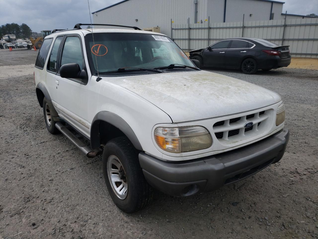Photo 1 from auction – 1999 FORD EXPLORER with VIN 1FMYU22X4XUB67361