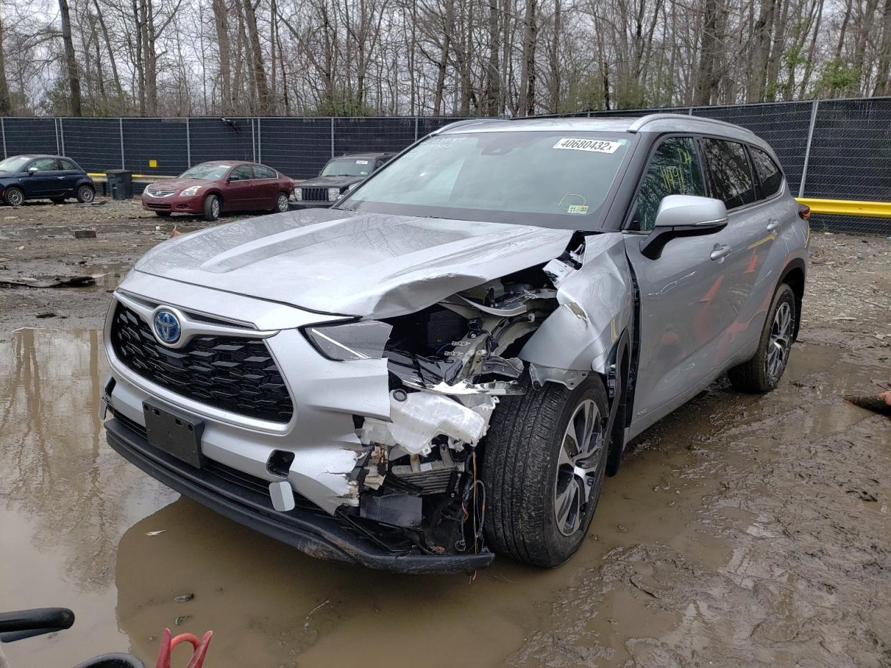 Photo 2 from auction – 2022 TOYOTA HIGHLANDER with VIN 5TDGBRCH0NS539687