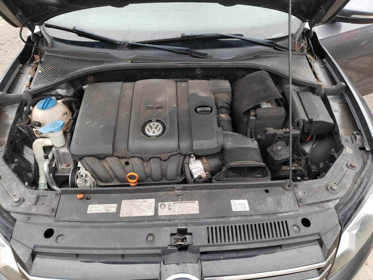 Photo 7 from auction – 2012 VOLKSWAGEN PASSAT S with VIN 1VWAH7A36CC019263
