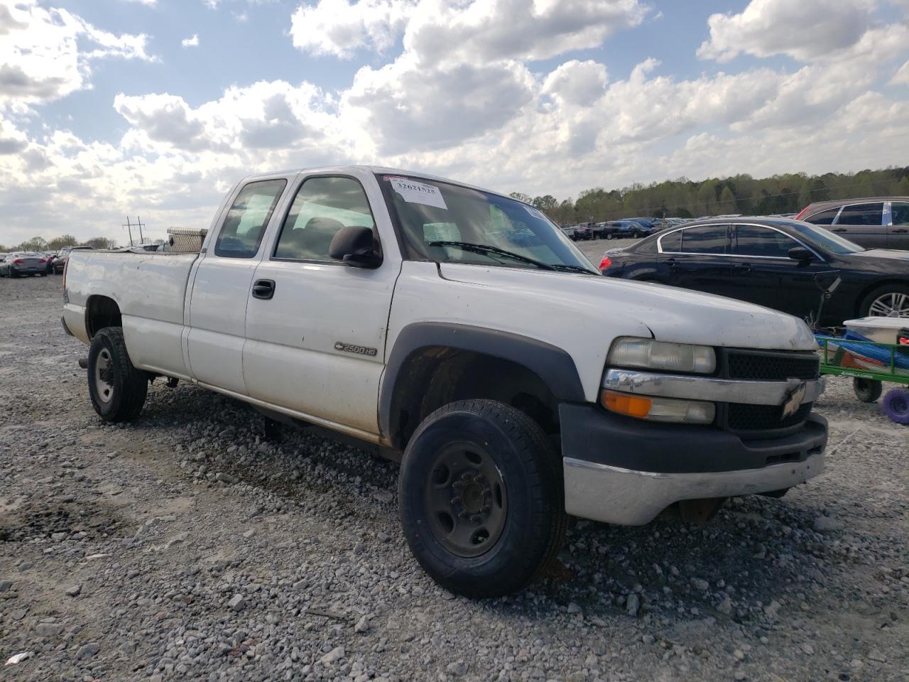 CHEVROLET SILVERADO 2002 with VIN 1GCHC29U32E187722 - Photo from auction