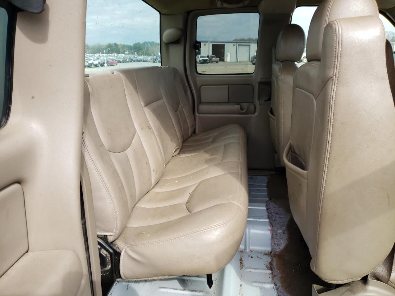 Photo 6 from auction – 2003 GMC NEW SIERRA with VIN 2GTEK19T431390886