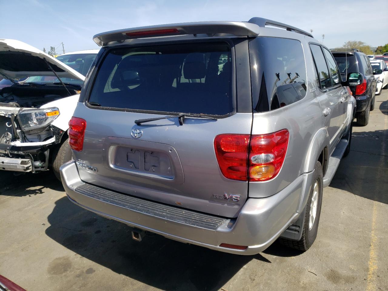 Photo 4 from auction – 2002 TOYOTA SEQUOIA LI with VIN 5TDZT38A02S095477