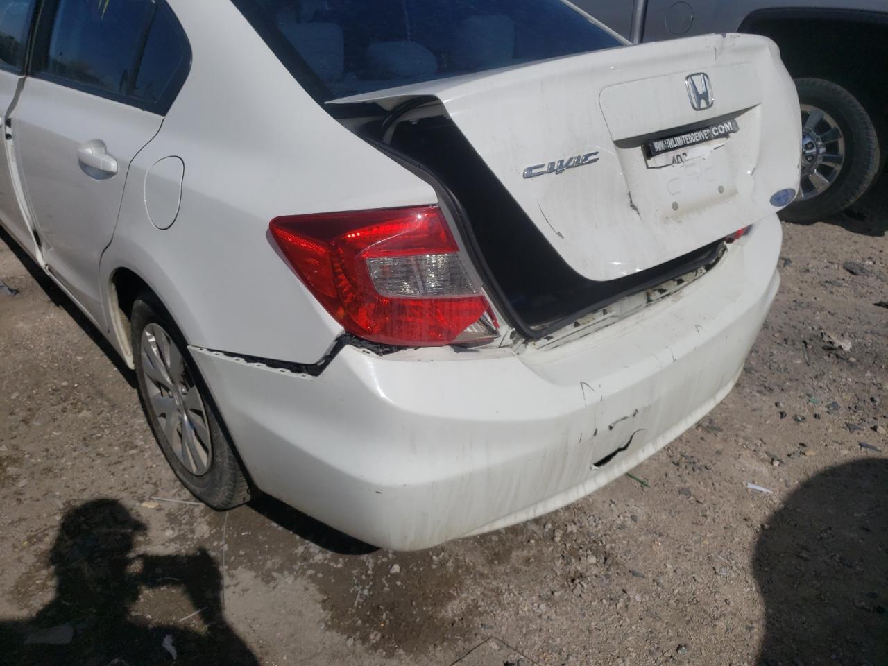 Photo 9 from auction – 2012 HONDA CIVIC LX with VIN 2HGFB2F55CH558785