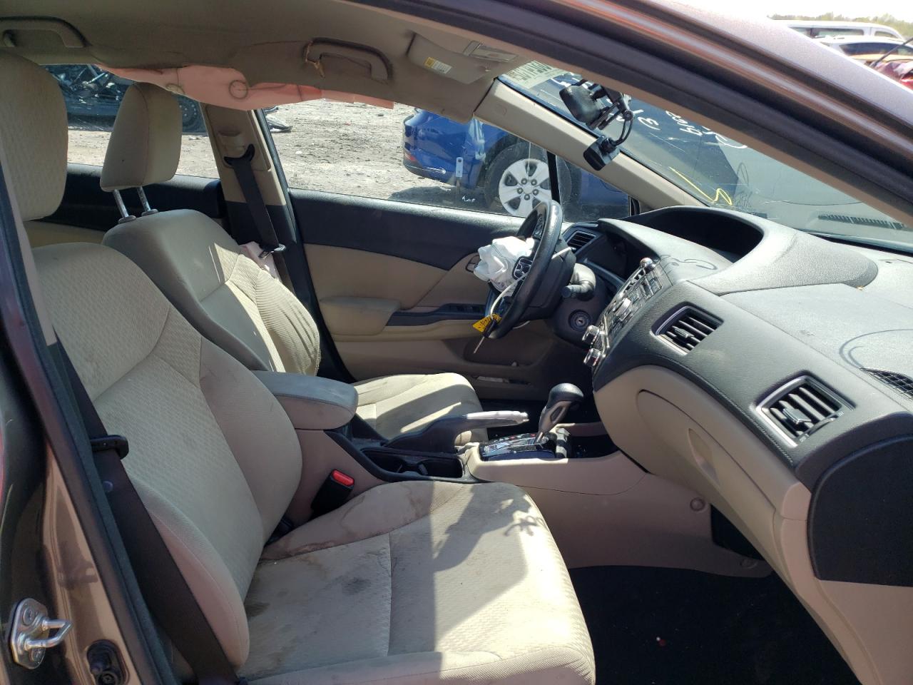 Photo 5 from auction – 2014 HONDA CIVIC LX with VIN 19XFB2F58EE211416