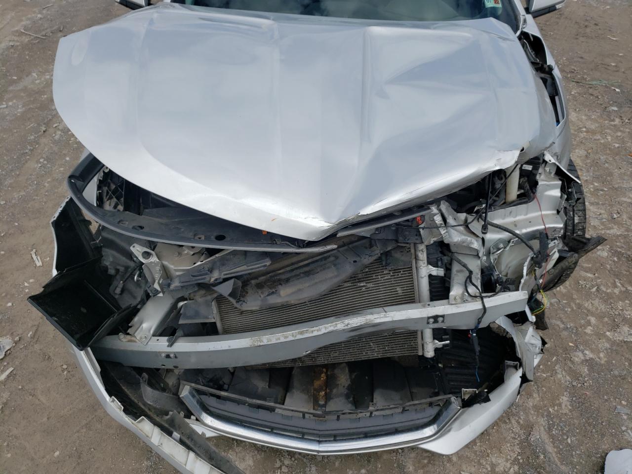 Photo 7 from auction – 2017 CHEVROLET IMPALA LT with VIN 2G1105S31H9124023